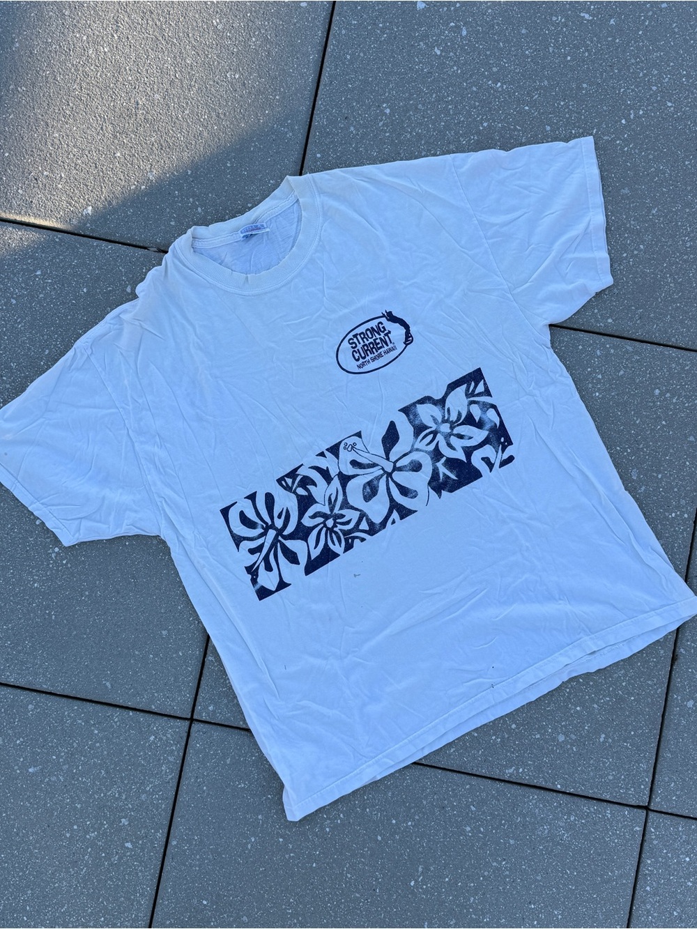 Vintage 90s Hawaii Strong Current Graphic Tee Shirt